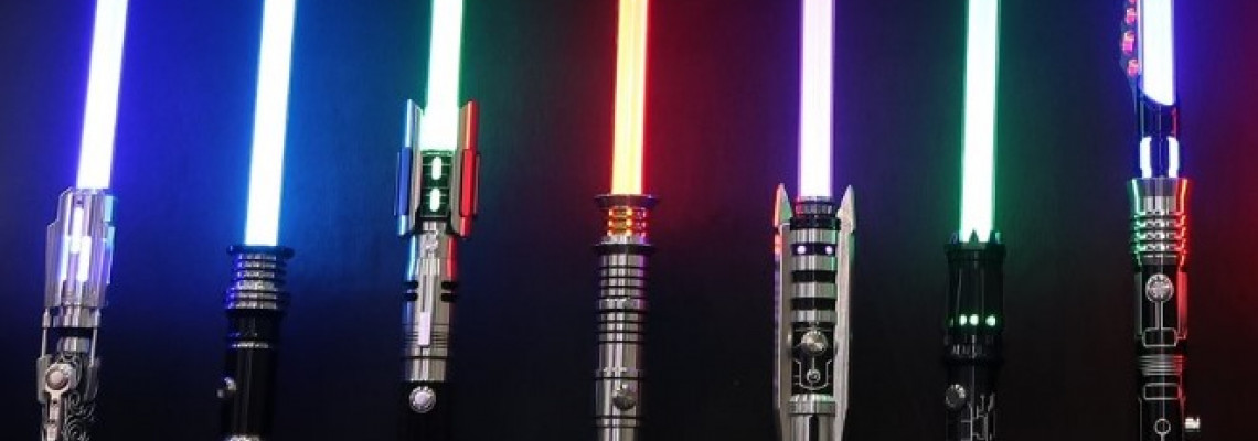 HOW MANY LIGHTSABERS DOES GENERAL GRIEVOUS HAVE? HOW MANY LIGHTSABERS DOES GENERAL GRIEVOUS HAVE?